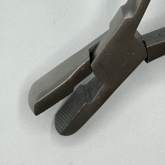 Textured Surface Hair Removal Pliers / China